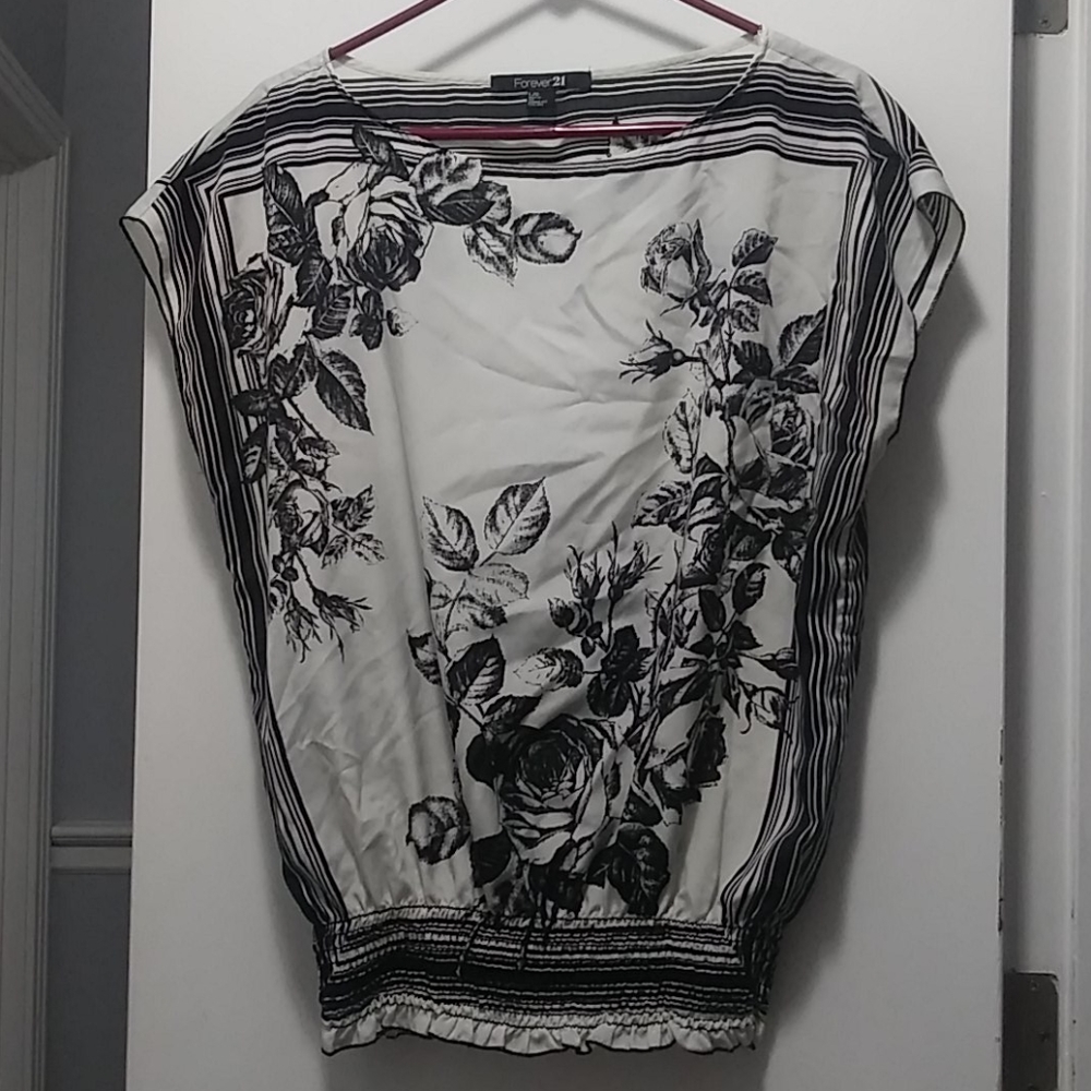 Forever 21 scrunck blouse